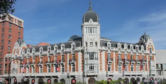 Real Compañía Asturiana de Minas (© Luis García, Wikipedia)